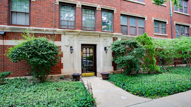 Foto del edificio - 442 Elmwood Ave