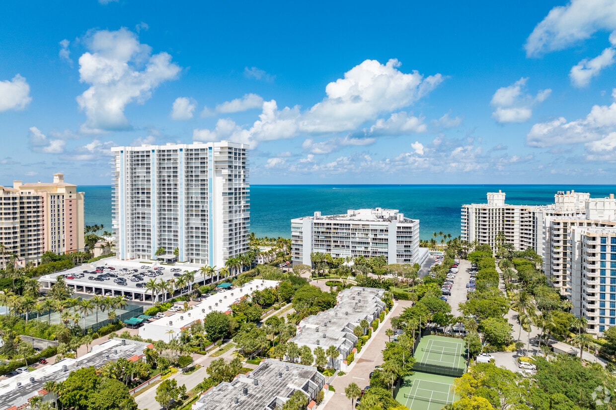 Mar Azul Condominium - 6 Units Available for Rent | Key Biscayne, FL | Apartments.com Mar Azul Condominium - 6 Units Available for Rent | Key Biscayne, FL | Apartments.com