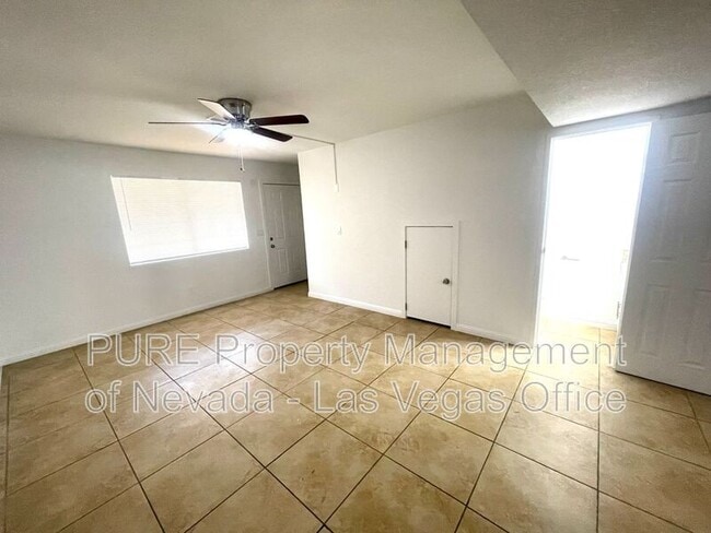 Building Photo - 3512 Rio Robles Dr