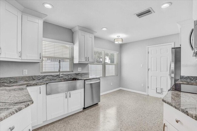 Foto del edificio - Remodeled South Tampa Home