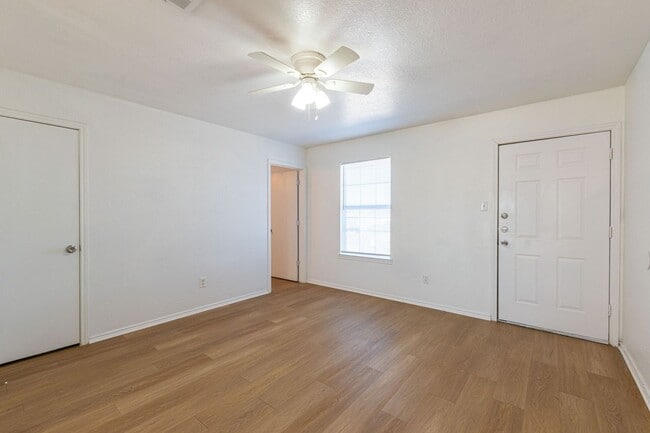 Building Photo - RENT REDUCTION & RENT SPECIAL - AVAILABLE NOW!