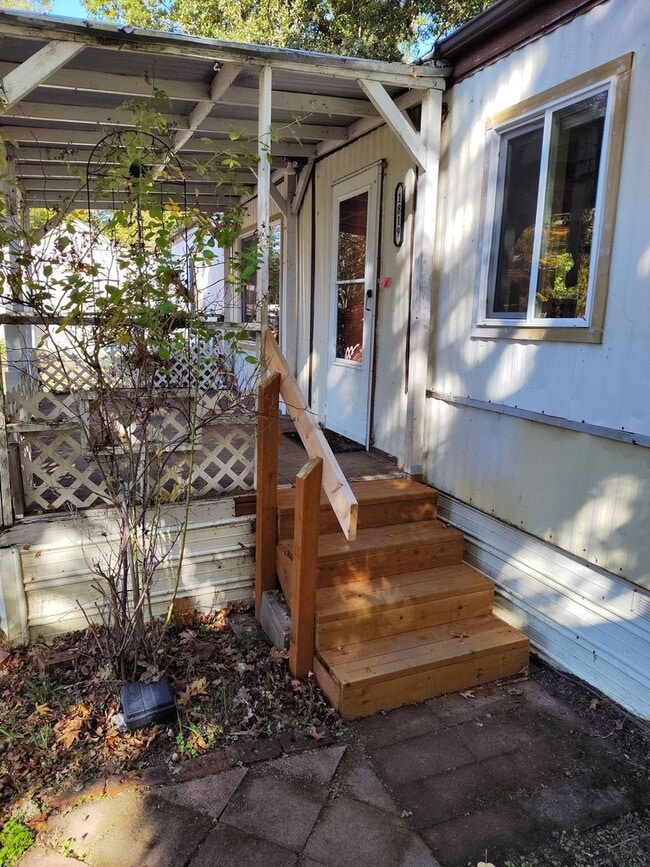 Foto del edificio - 1819 Green Siding Rd