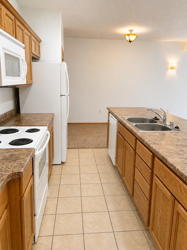 Building Photo - 3630 Calvert Rd