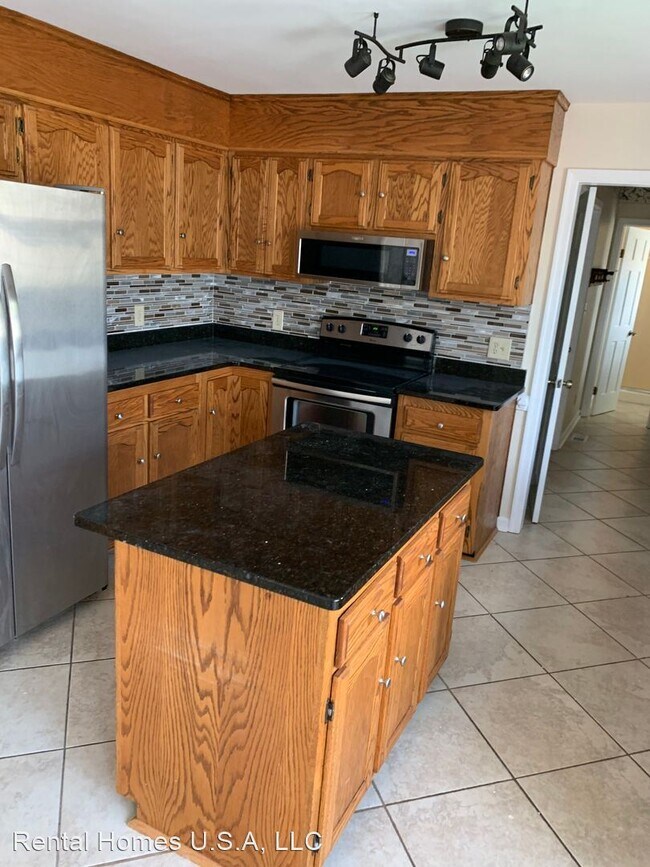 Building Photo - 5 br, 3 bath House - 4608 Rothwell Court