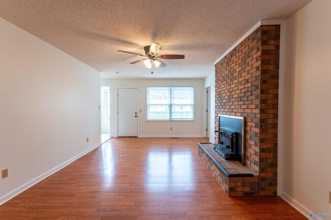 Foto del edificio - 111 Grayson Ave