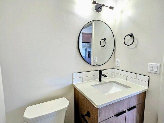 Foto del edificio - MOVE IN NOW~ OCTOBER FREE! CALL FOR DETAIL...