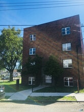 Building Photo - 305 Parrott Ave