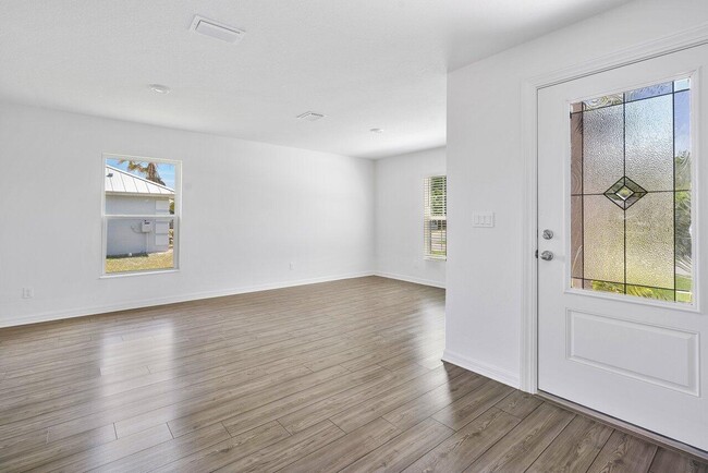 Foto del edificio - 1581 SW Underwood Ave