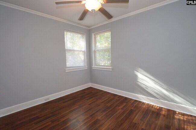 Building Photo - 905 Munsen Spring Dr