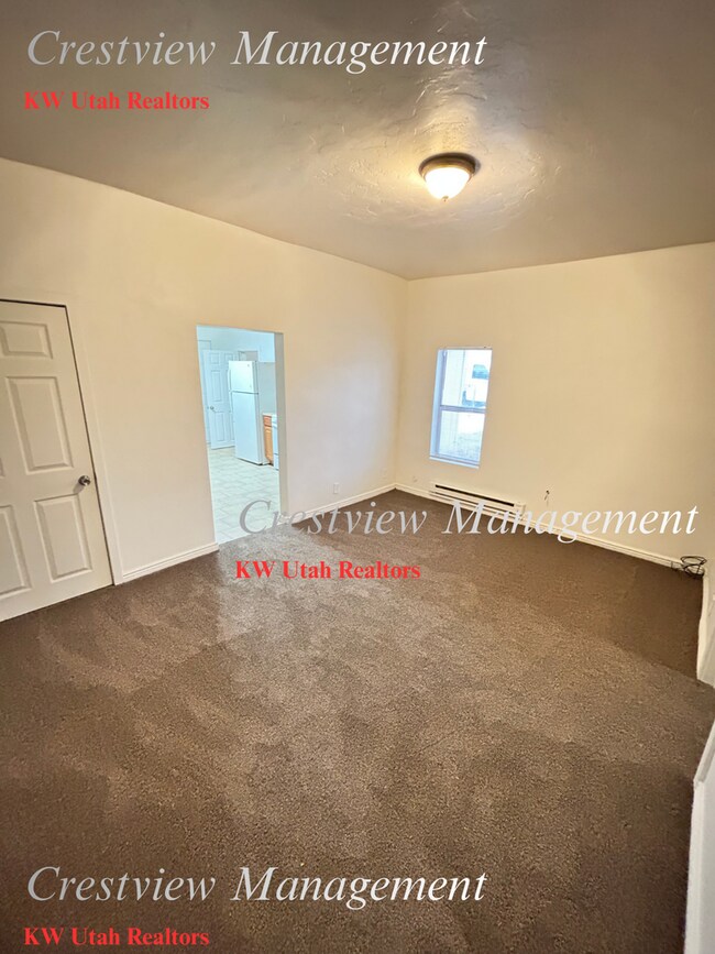 Building Photo - Cozy 2-Bedroom Home in Convenient Salt Lake City Location