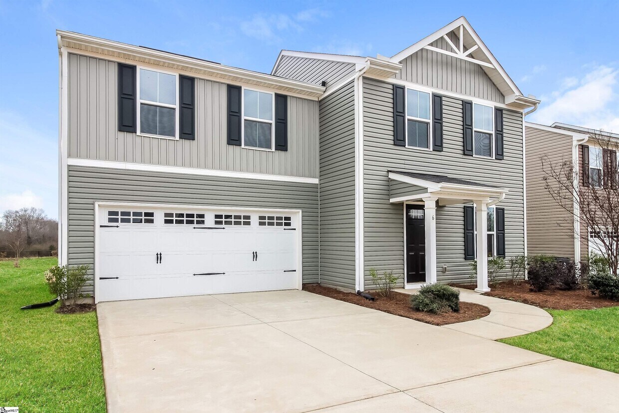 Primary Photo - 6 Castlebrook Dr