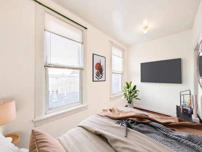 Foto del edificio - 2025 W Coulter St
