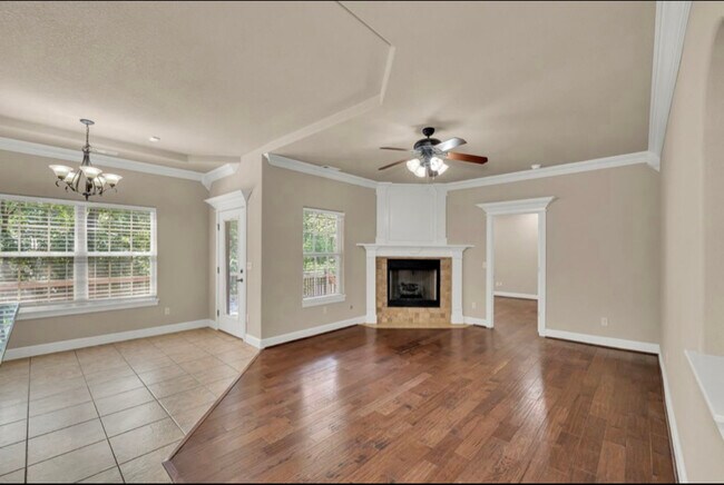 Foto del edificio - 605 NW 17th Ct