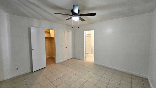 Building Photo - 21398 Baldwin Ln