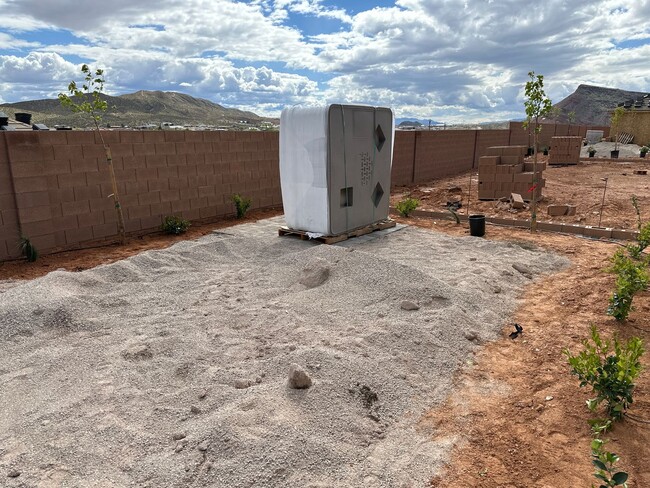 Foto del edificio - Brand New Custom 4 bed | 3 Bath | 3 Car Ga...