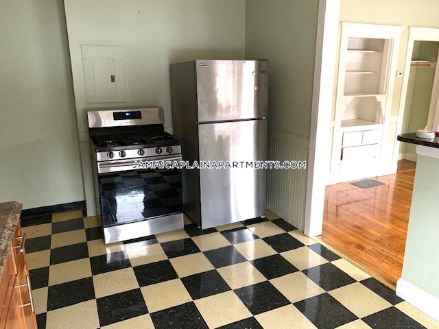 Foto principal - 210 Amory St