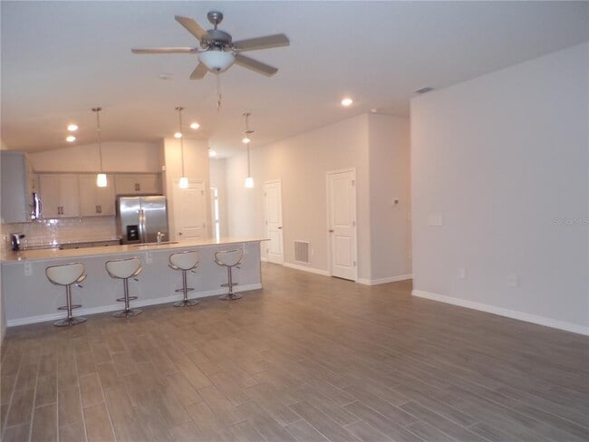 Foto del edificio - 25442 Colon Dr