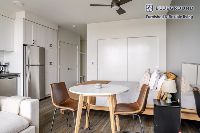 Building Photo - 1000 E Yesler Wy