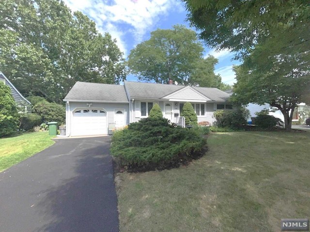 Building Photo - 736 Galda Rd
