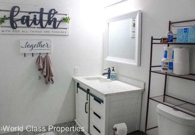 Building Photo - 3 br, 2 bath House - 4263 E Contessa St.