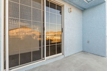 Building Photo - 1344 Park Ln