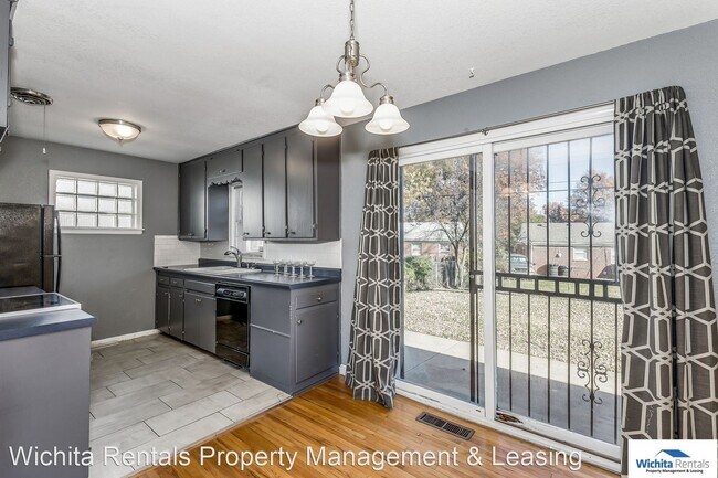 Foto del edificio - 3 br, 2 bath House - 822 S. Whittier St.