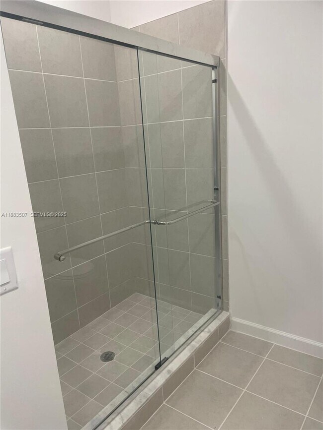 Foto del edificio - 204 10th Ct