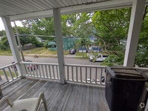 Building Photo - 708 Linden Pl