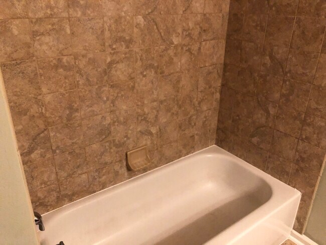 Foto del edificio - 304 Gary Cir