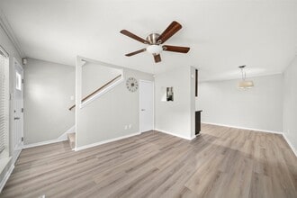 Building Photo - 1601 S Shepherd Dr