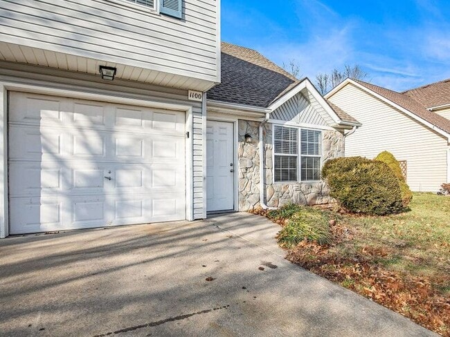 Building Photo - 1100 Ephraim Dr