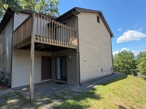 Building Photo - 366 Dalewood Ave