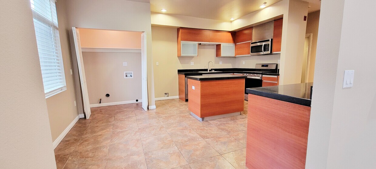 Kitchen/laundry closet - 9252 Elm Vista Dr