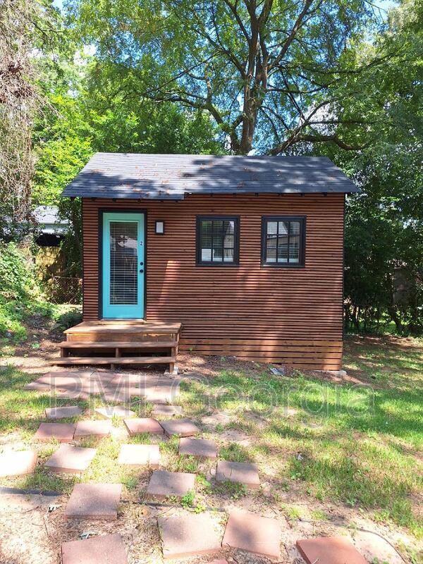 Primary Photo - 1684 Sylvan Rd SW