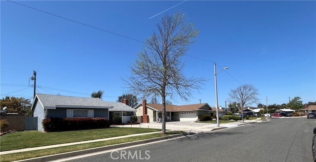 Foto del edificio - 22823 Date Ave