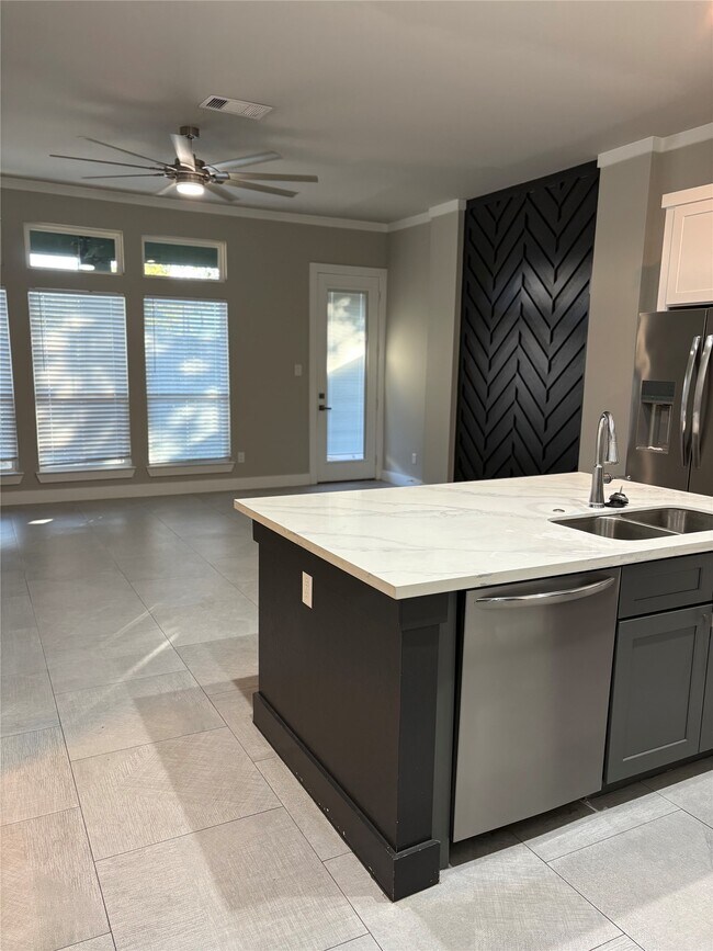 Foto del edificio - 3732 Seabrook St