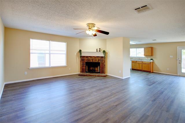 Foto del edificio - 8127 MacGregor Dr