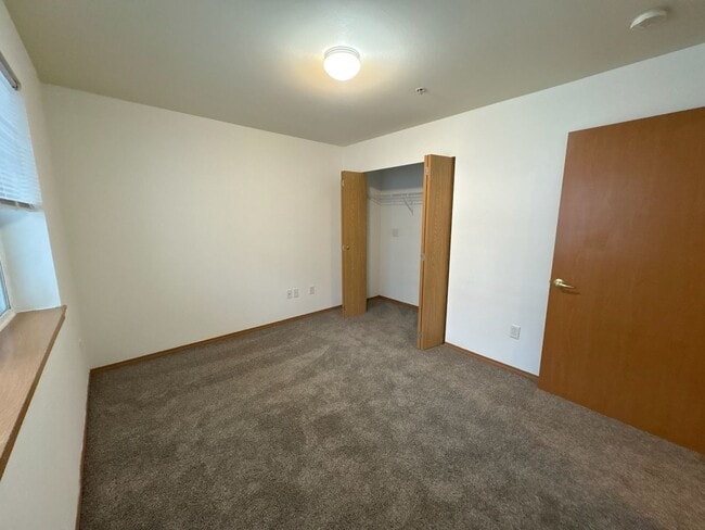 Building Photo - Welcome to Belleau Woods!