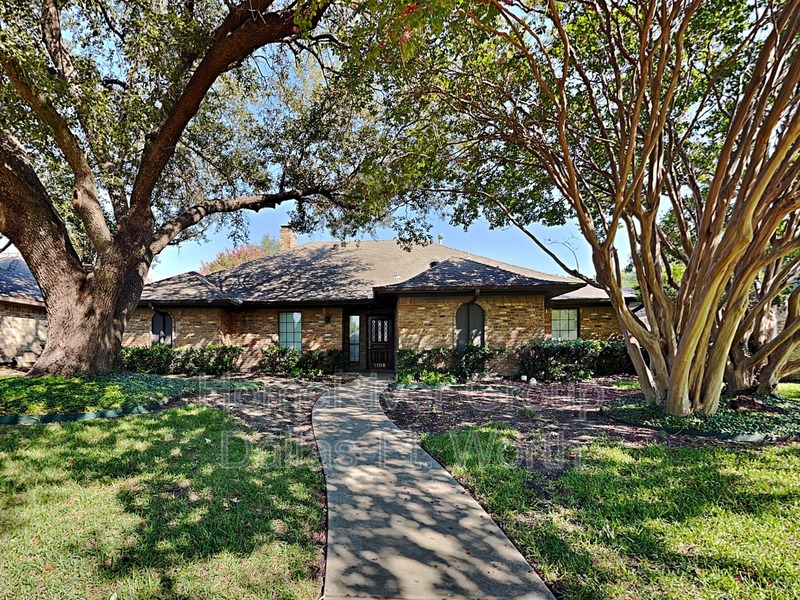 Primary Photo - 1108 Huntington Dr