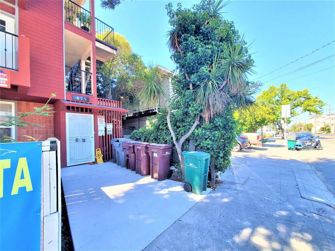 Building Photo - 475 Alcatraz Ave