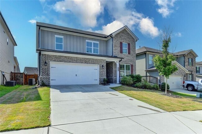 Foto del edificio - 3335 Fall Branch Ln