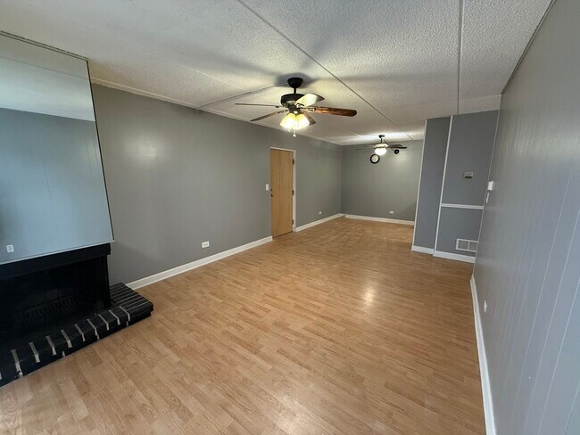 Foto del edificio - 259 Stoneybrook Ln