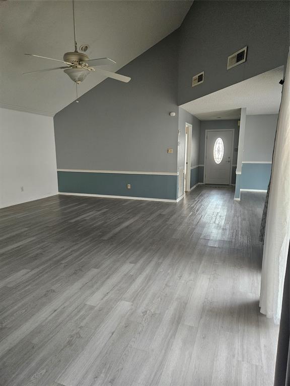 Primary Photo - 11555 Bellspring Dr