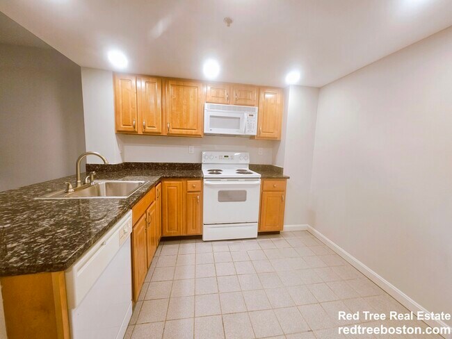 Building Photo - 24 Queensberry St