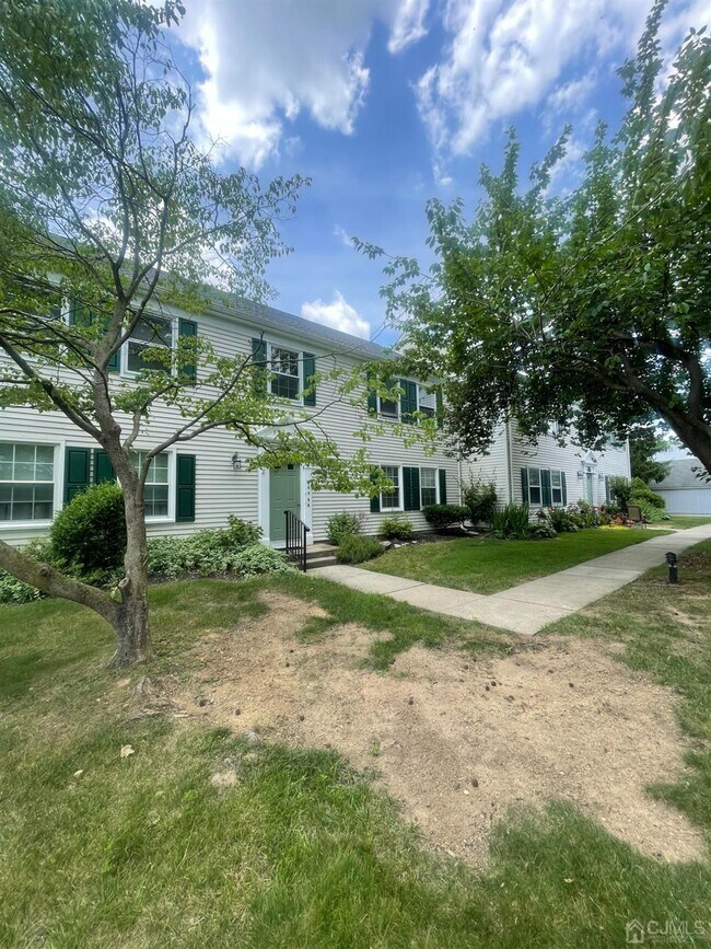 Building Photo - 605 Winchester Ln