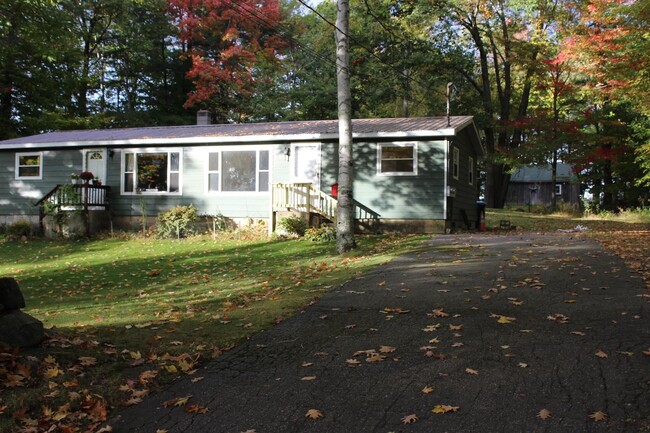 Building Photo - 247 Bean Hill Rd