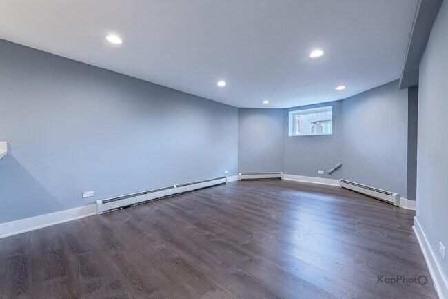 Foto del edificio - 1019 N Ridgeway Ave