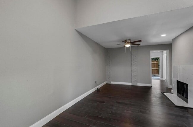Building Photo - 1448 Weiler Blvd