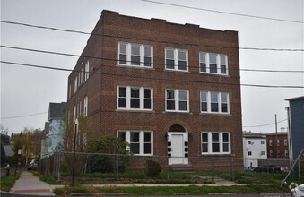 Building Photo - 45 Horace St