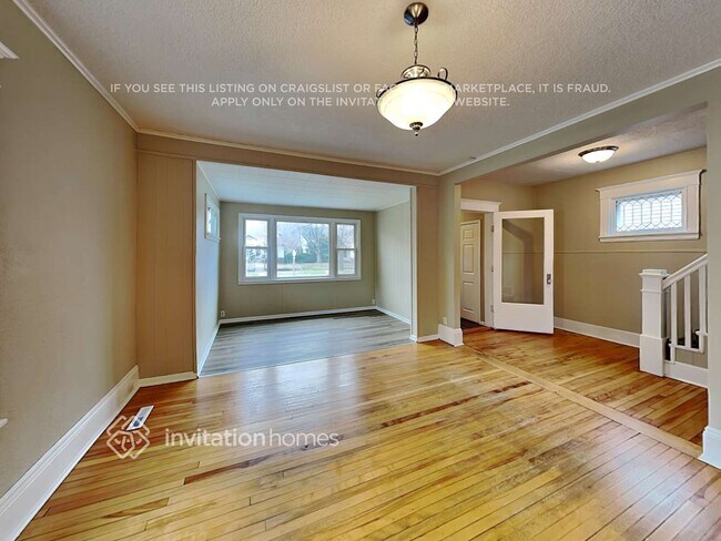 Foto del edificio - 4511 Snelling Ave